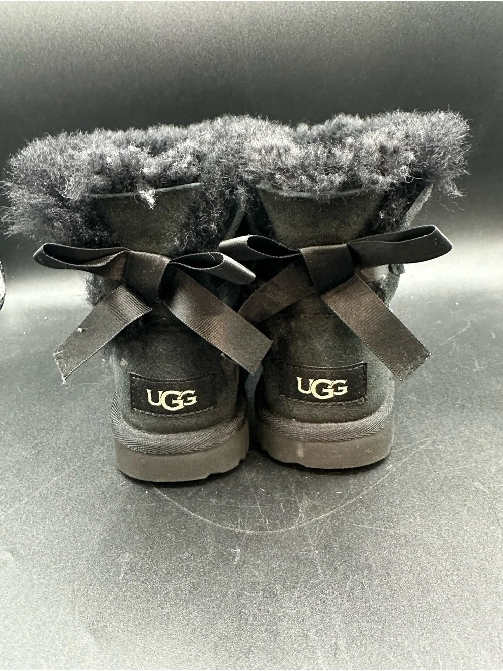 UGG Mini Bailey Bow Black Boots Kids Girls Size 10 Sheepskin 1017397T Toddler